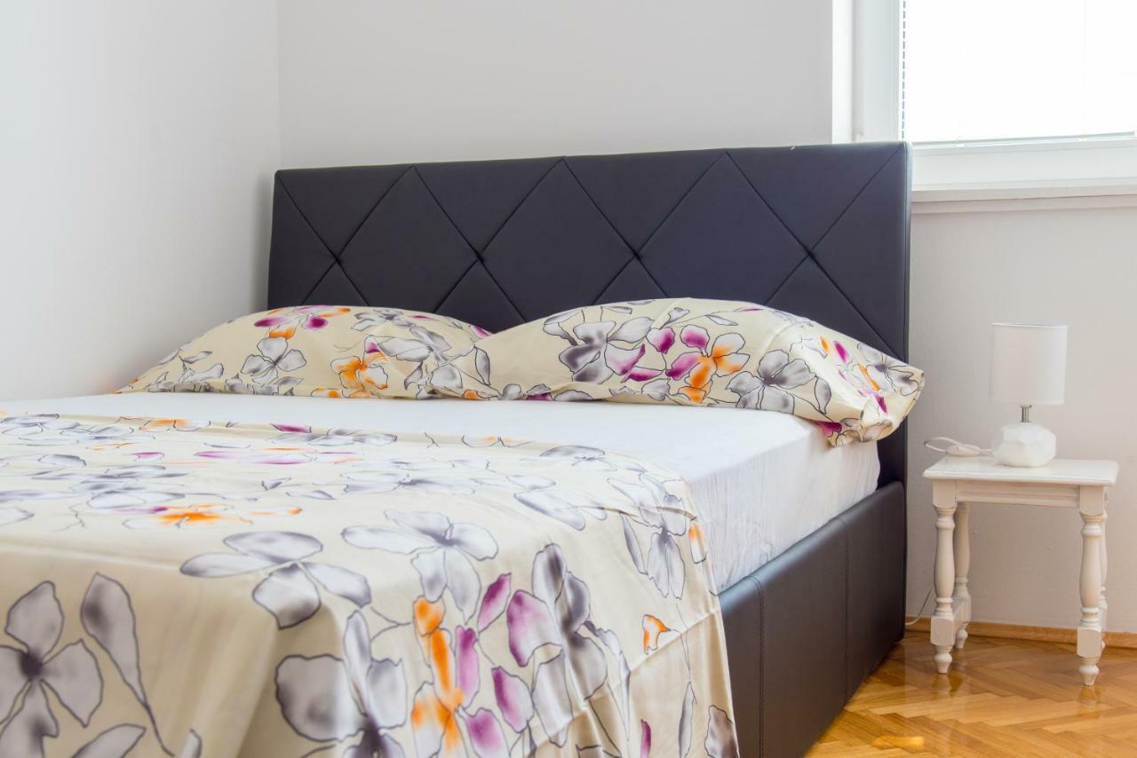 Penthouse Zia Split Apartment Екстериор снимка